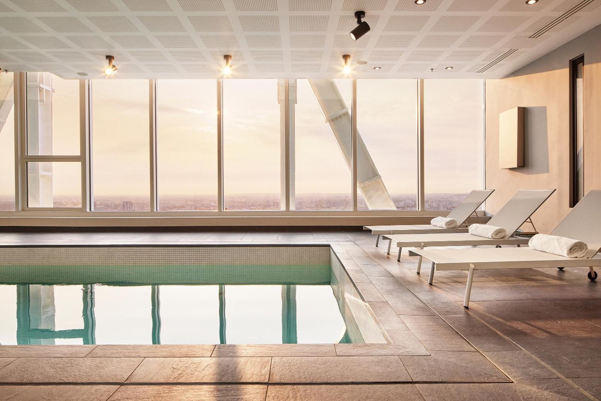 H4 Hotel Wyndham Paris Pleyel Resort Saint-Denis  Exteriör bild
