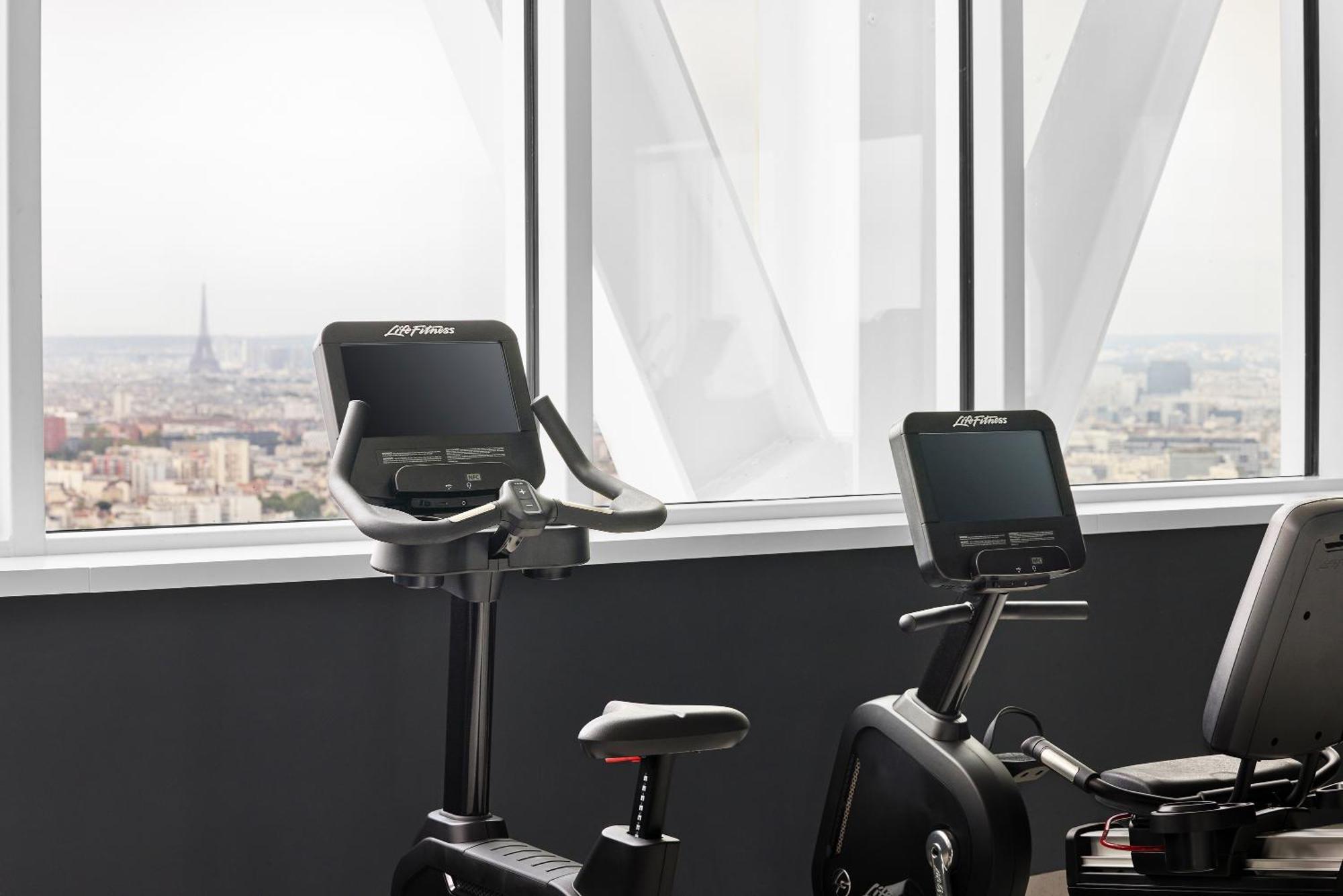 H4 Hotel Wyndham Paris Pleyel Resort Saint-Denis  Exteriör bild