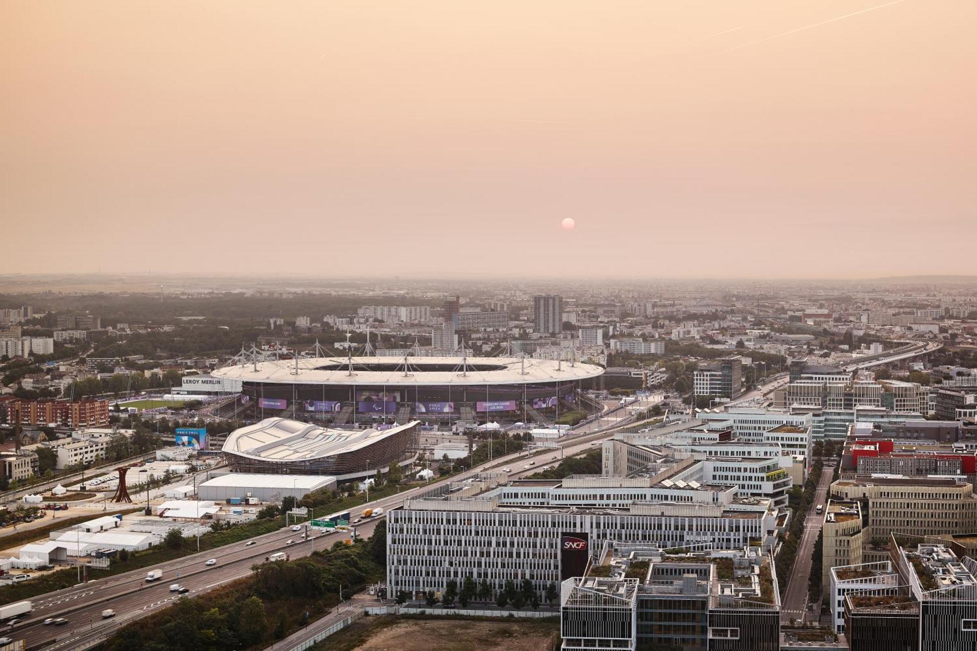 H4 Hotel Wyndham Paris Pleyel Resort Saint-Denis  Exteriör bild