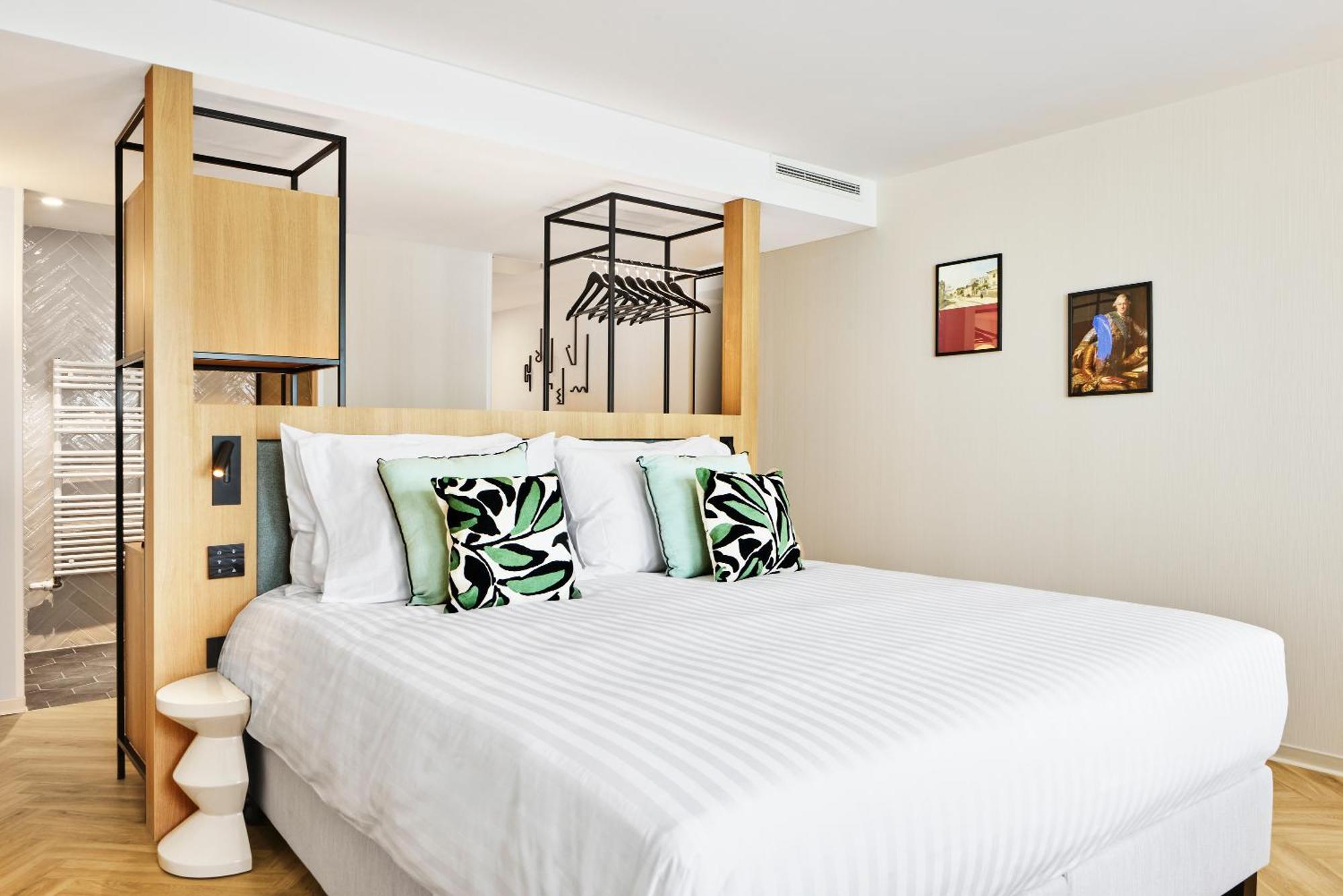 H4 Hotel Wyndham Paris Pleyel Resort Saint-Denis  Exteriör bild