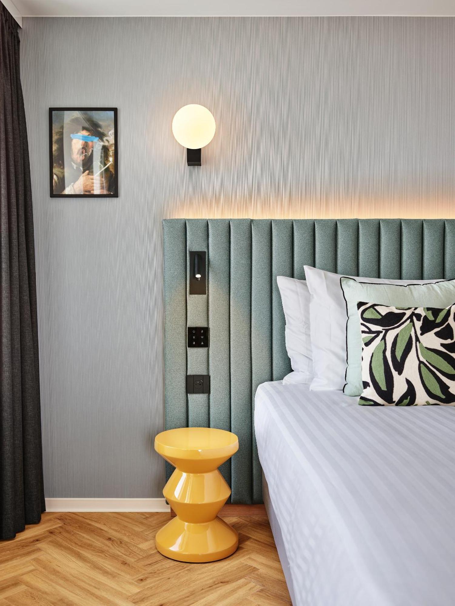 H4 Hotel Wyndham Paris Pleyel Resort Saint-Denis  Exteriör bild