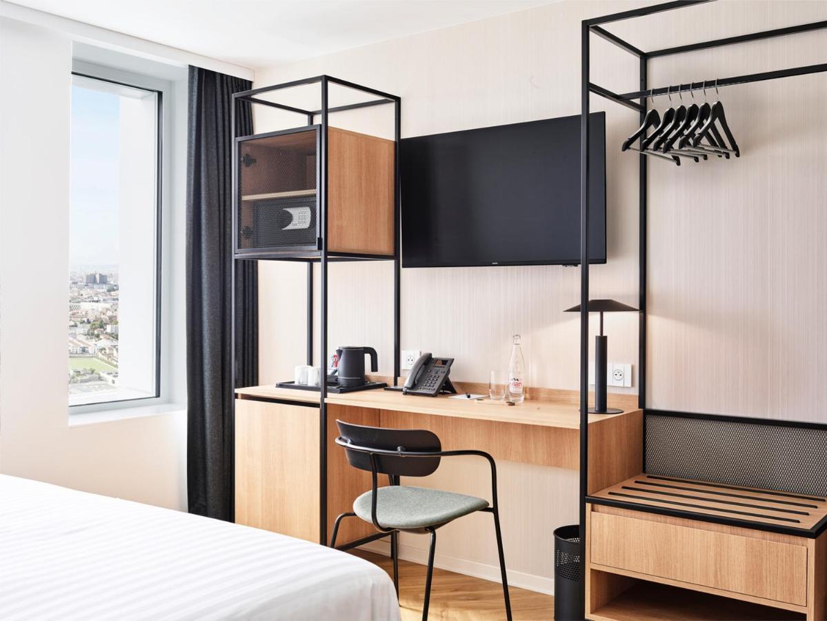 H4 Hotel Wyndham Paris Pleyel Resort Saint-Denis  Exteriör bild